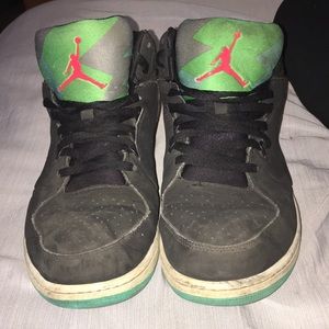 Jordan 1 flight 3’s black/turquoise.